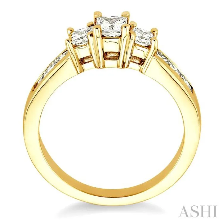 1 Ctw Nine Stone Princess Cut Diamond Engagement Ring in 14K Yellow Gold