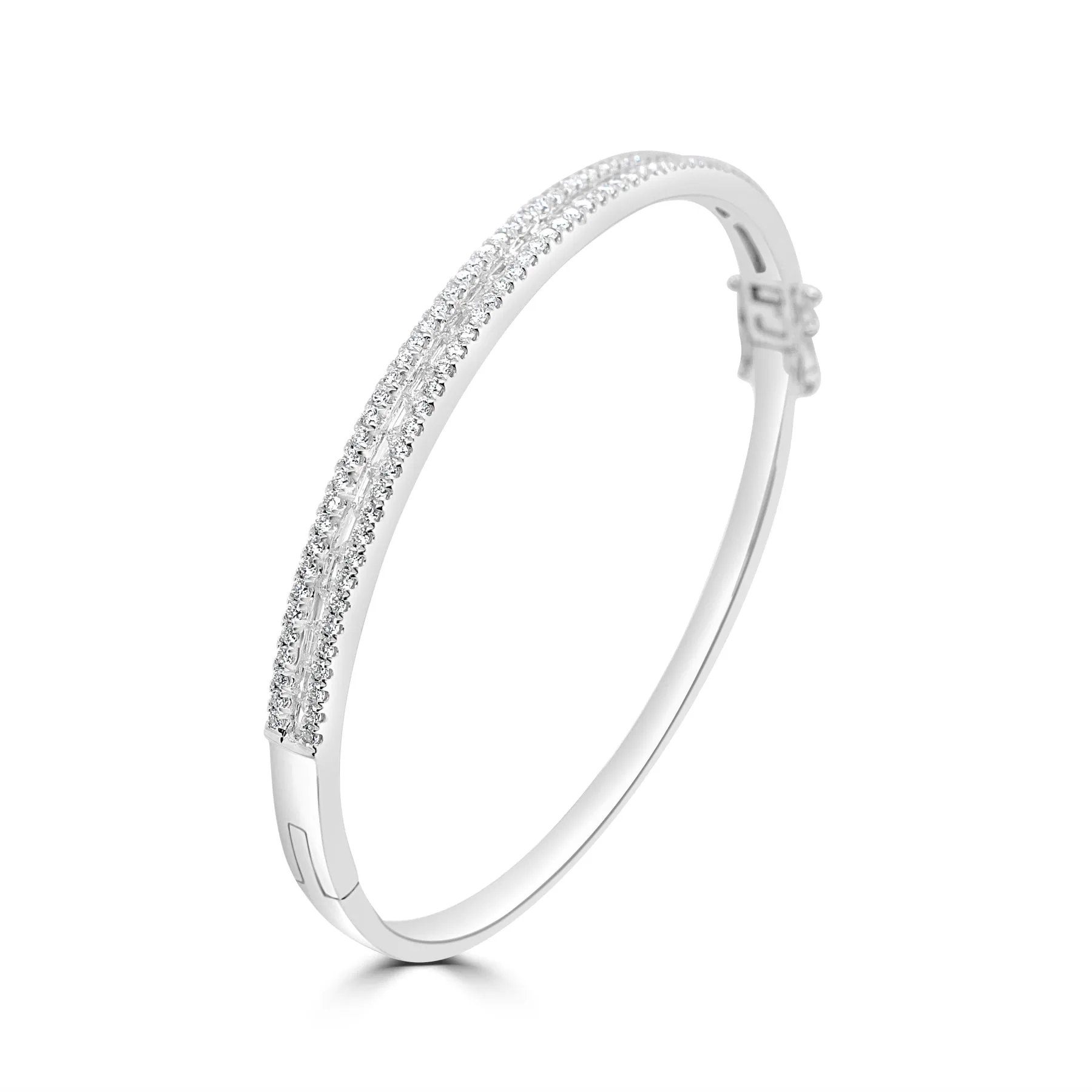 18ct White Gold 1.33ct Diamond Bangle