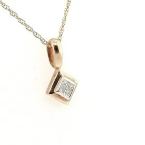 9ct Illusion set Diamond Pendant