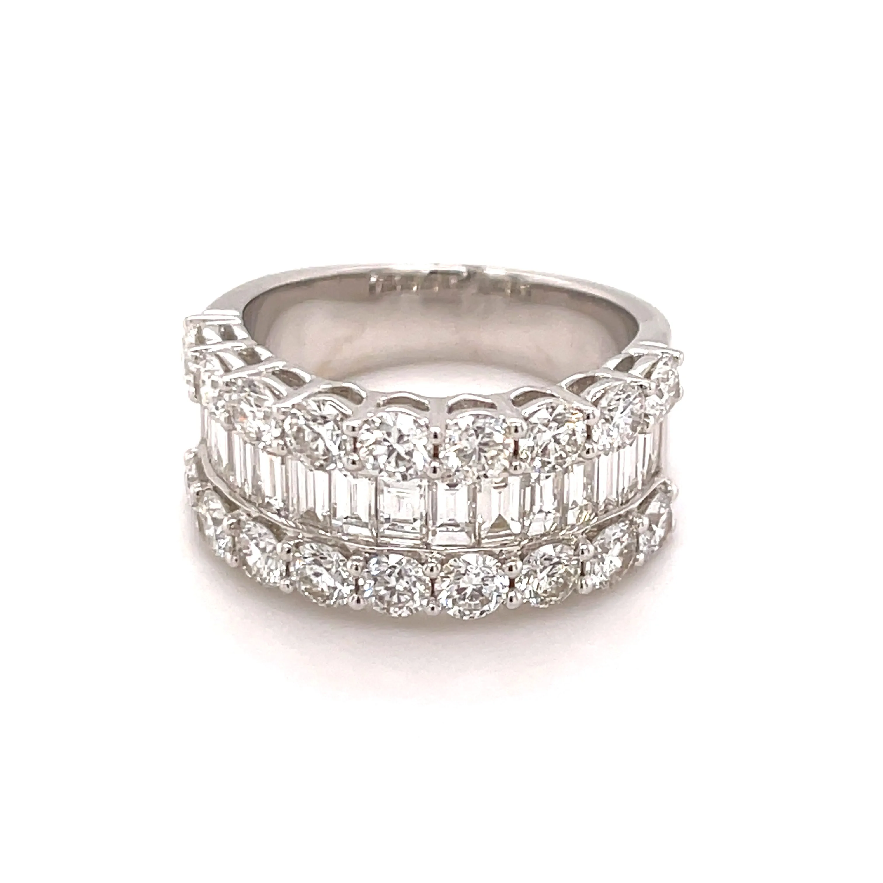 Baguette and Round Diamond Ring