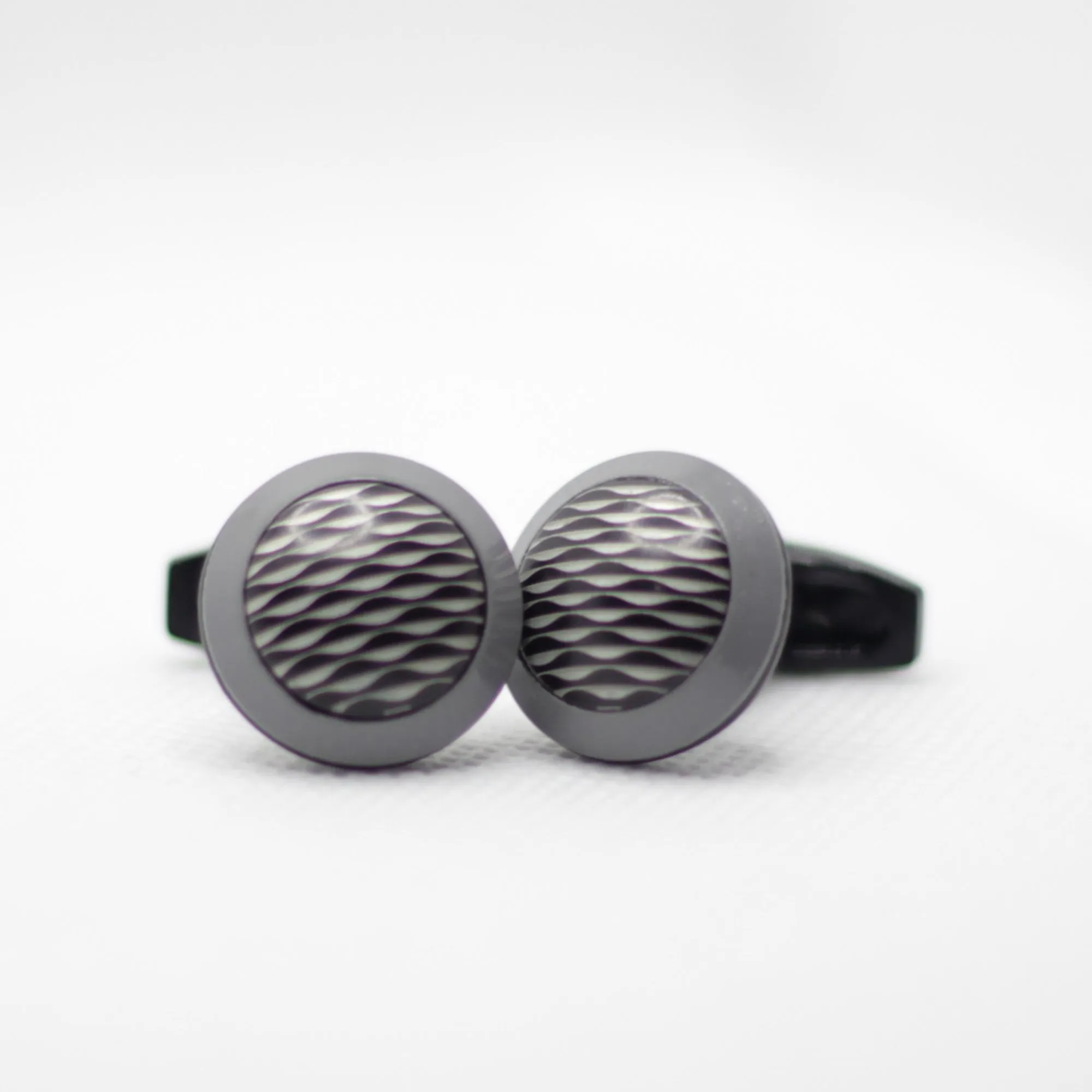 BLACK WAVES CUFFLINKS