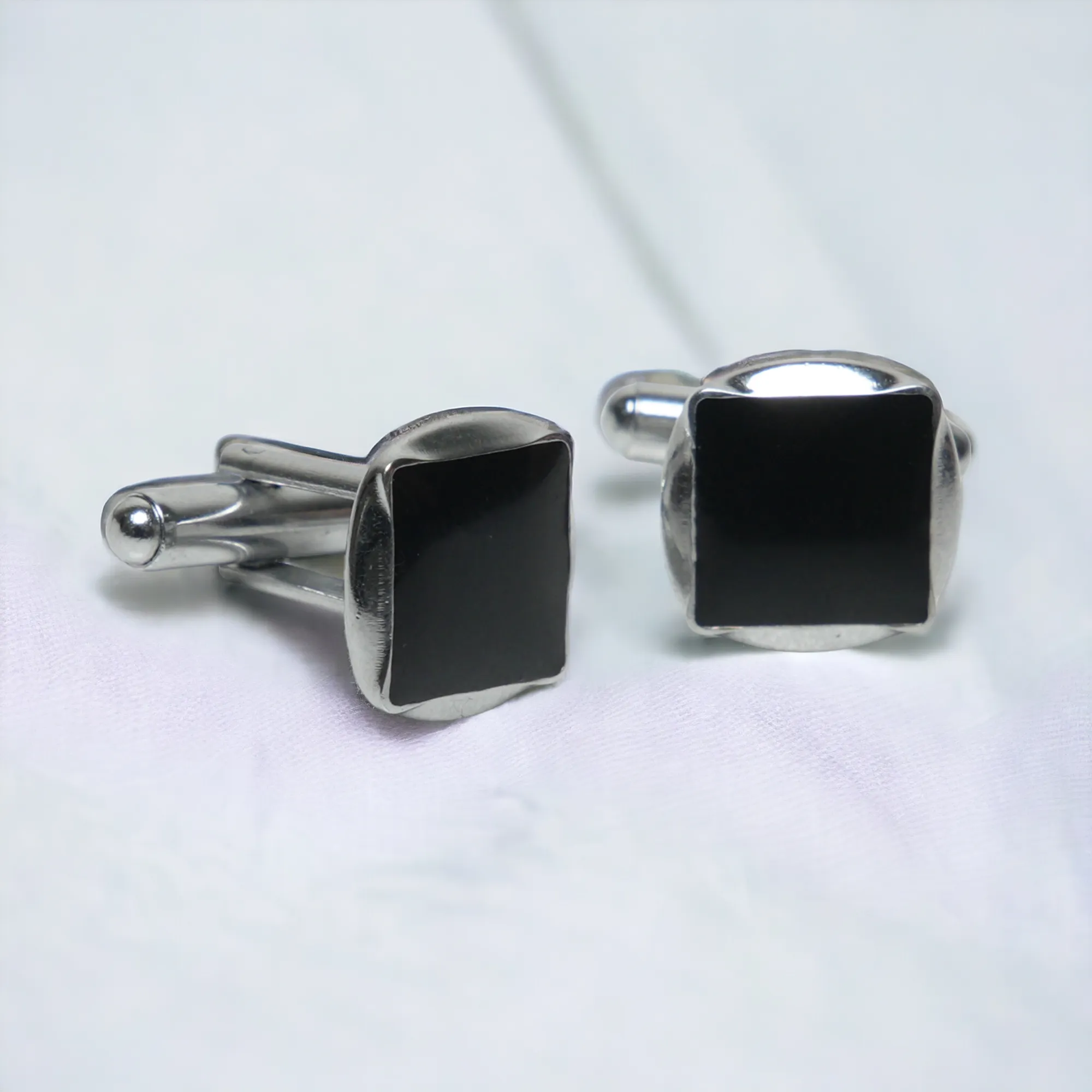 Chokore Circular Square Cufflinks (Black)