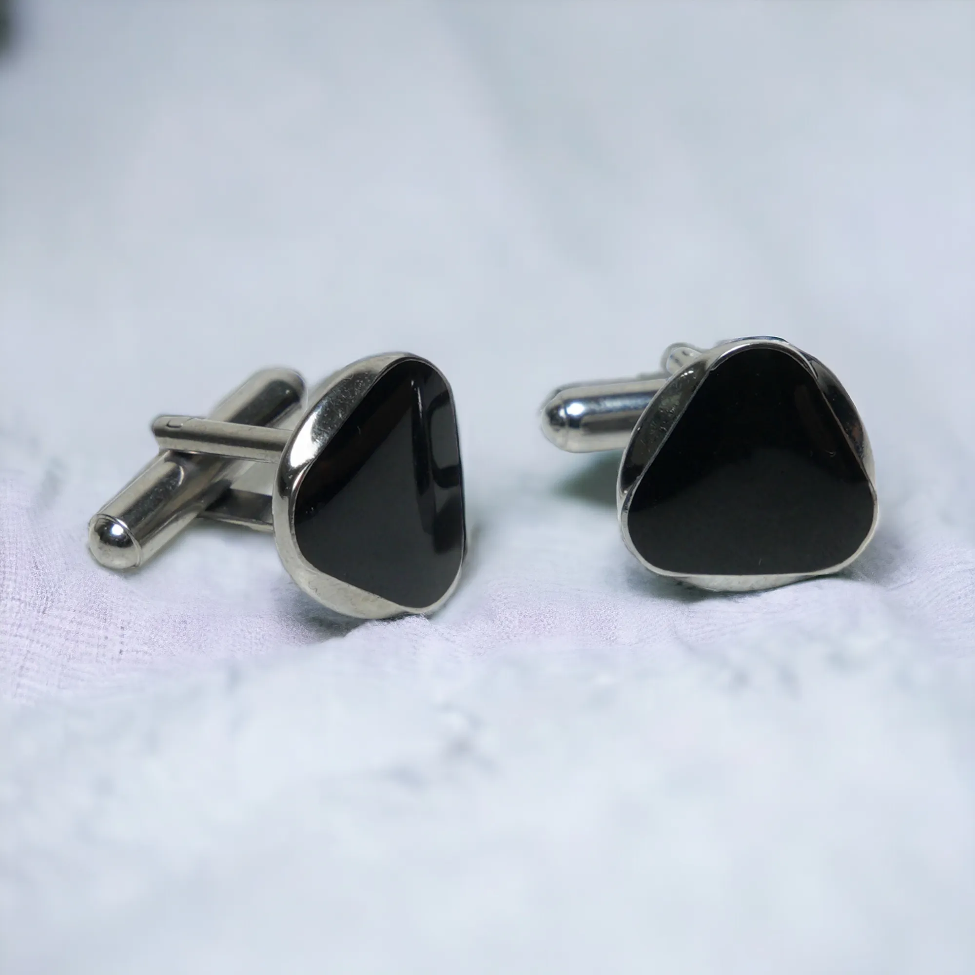 Chokore Circular Triangle Cufflinks (Black)