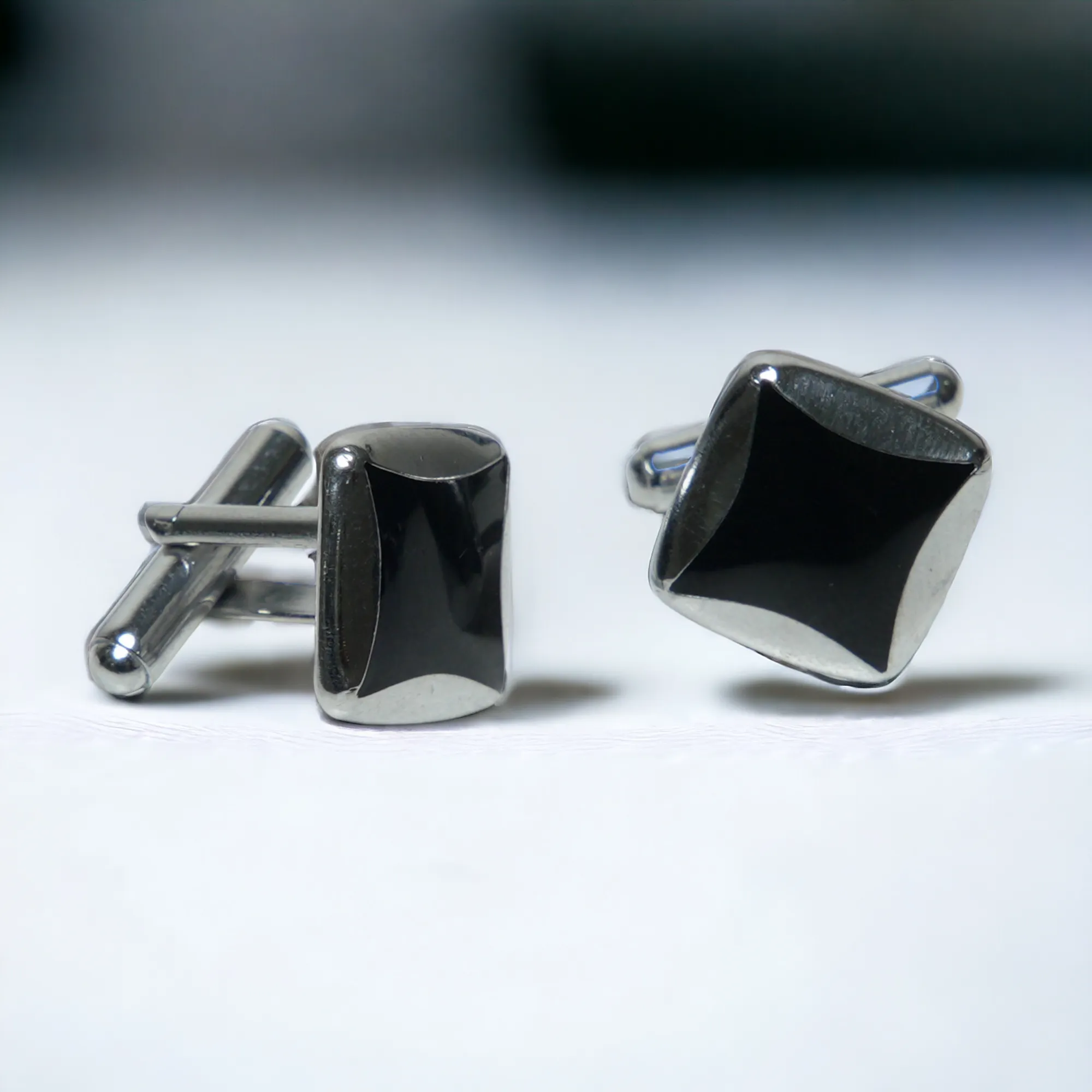 Chokore Curved Square Cufflinks (Black)