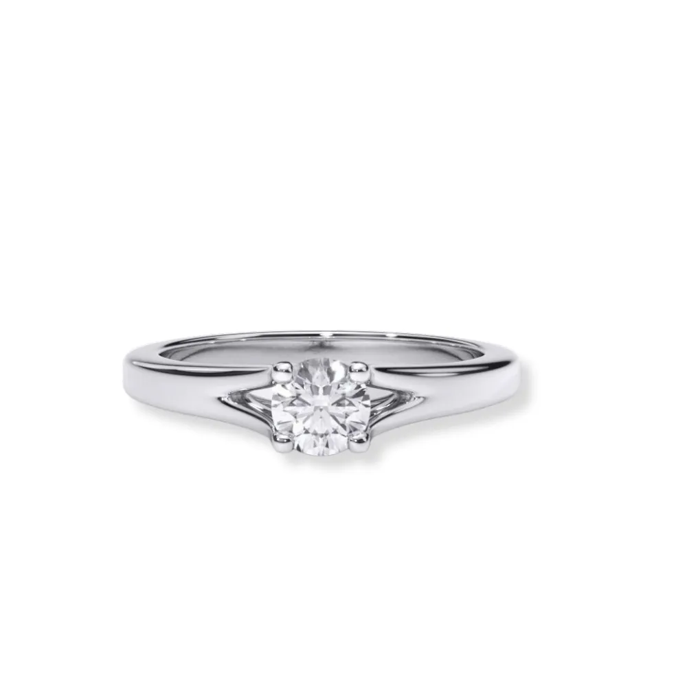 Classic Solitaire Diamond Engagement Ring with Elegant Tapered Band