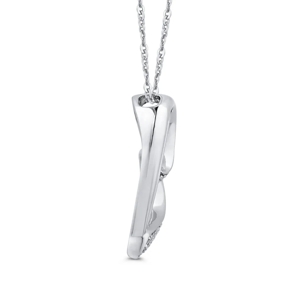 KATARINA Heart Diamond Pendant Necklace (1/10 cttw)