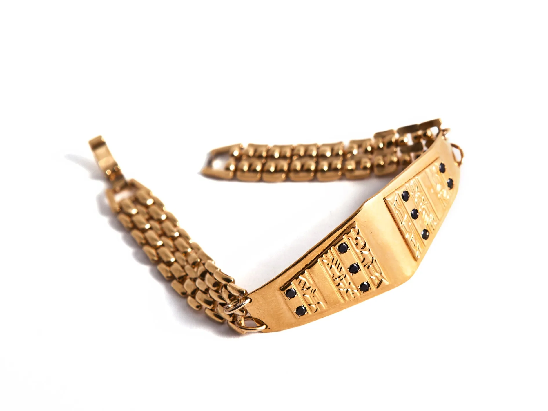 Link Bracelet with Diamond Shaped Pendant