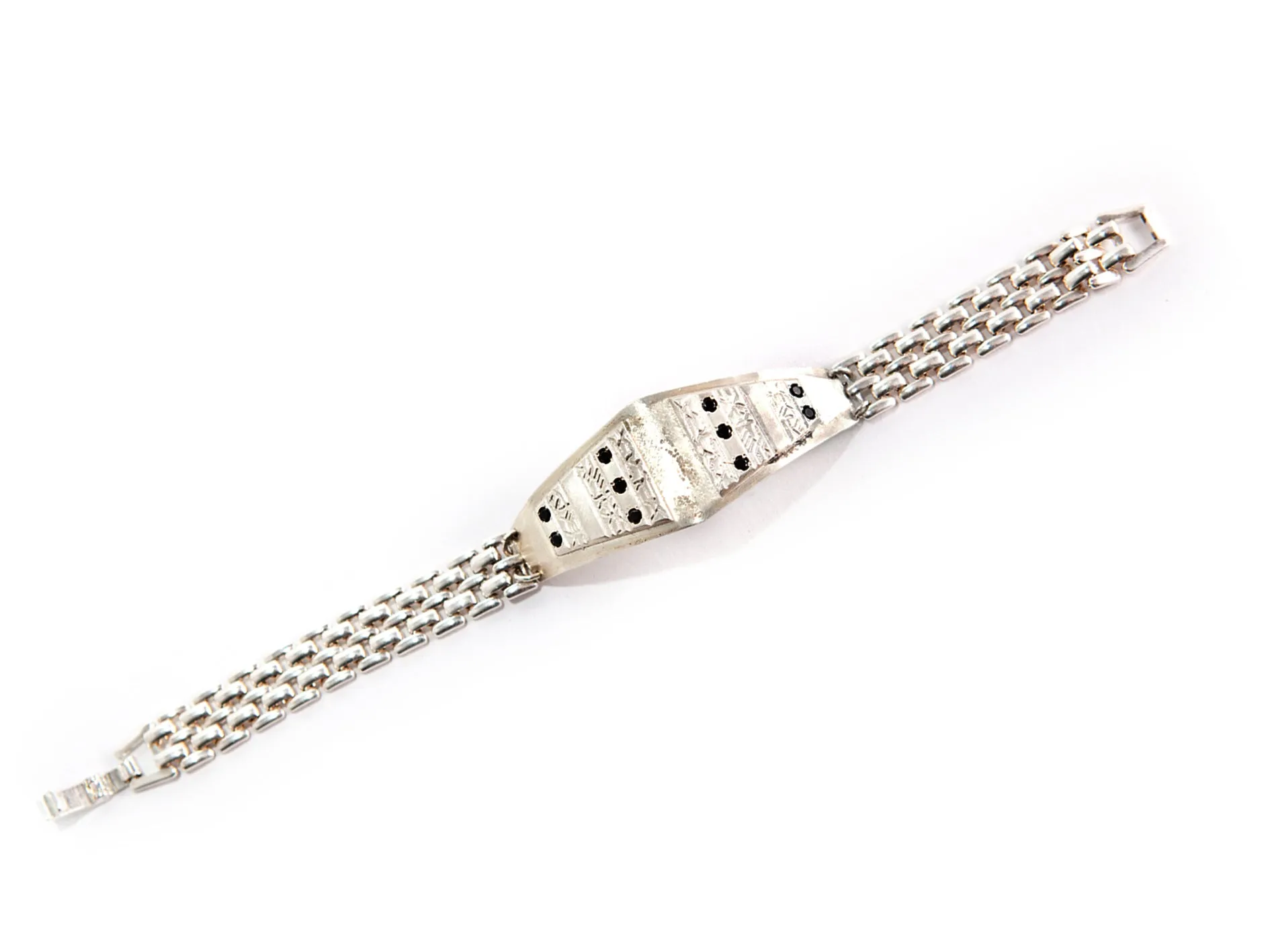 Link Bracelet with Diamond Shaped Pendant