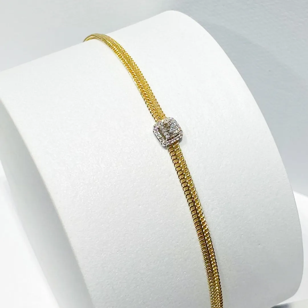 #LVNA2024 | Golden Unisex Cushion Diamond Bracelet 18kt